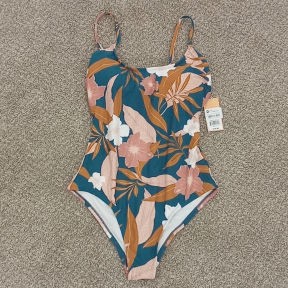 NWT Kona Sol Criss Cross Back One Piece Swimsuit - Picture 3 of 6